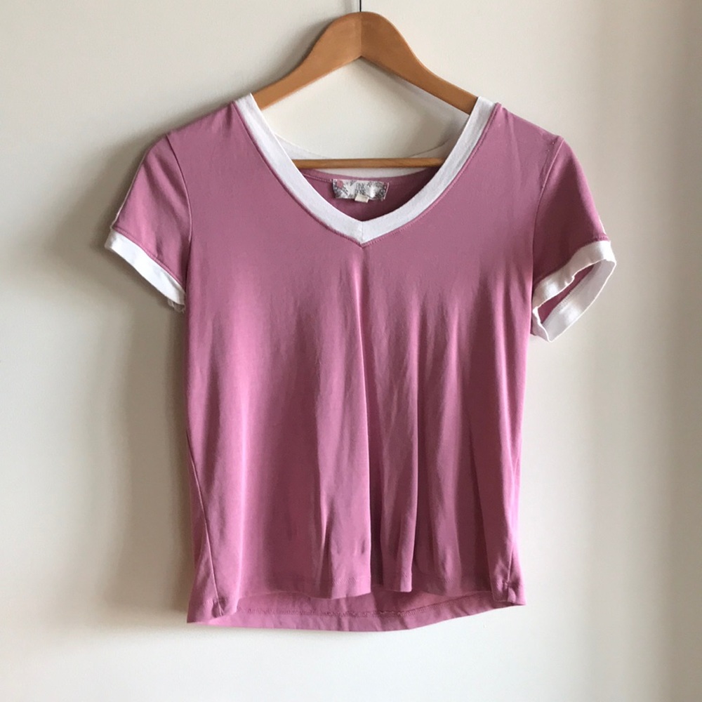 Women’s pink T-shirt